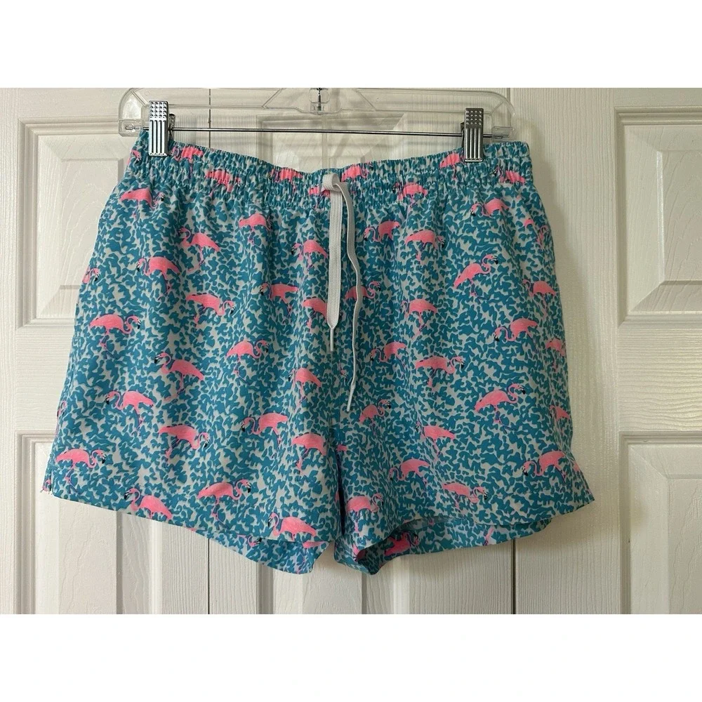 Size M- Chubbies Men's Domingos for Flamingos Stretch 5.5